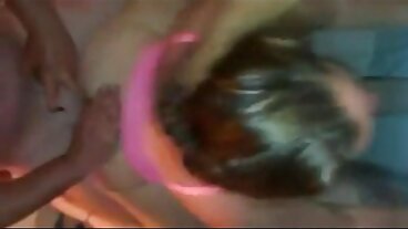 Núm vú sex phu đề Khổng Lồ Xxx