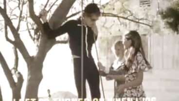 Cô gái nhảy sẽ viétub múa như dải